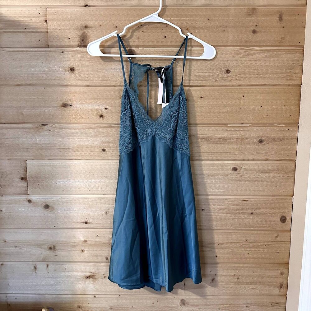 Victoria's Secret Stretch Satin Lace Cutout Slip in Teal Size M NWT